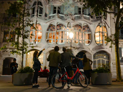 Visite guidée nocturne à vélo à Barcelone
