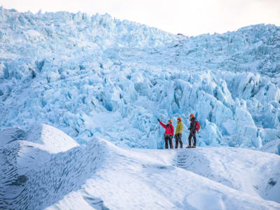 Randonnée glaciaire et découverte de l'escalade de glace sur le glacier Sólheimajökull