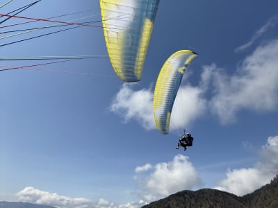 Tandem-Gleitschirmflug über das Savinja-Tal von Mozirje aus