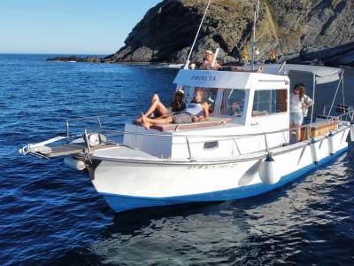 Paseo en barco privado por la Costa Brava desde l'Escala