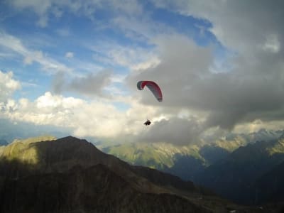 Vol de distance en parapente tandem du glacier d'Hintertux à Mayrhofen