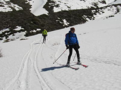 Freeride skiing and snorwboarding in Sierra Nevada