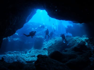 Inmersiones de exploración para buceadores certificados en Sliema, Malta