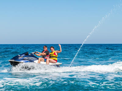 Alquiler de moto de agua desde la playa de Rethymno