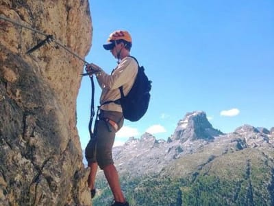 Vía Ferrata Col dei Bos en los Dolomitas, cerca de Cortina d'Ampezzo