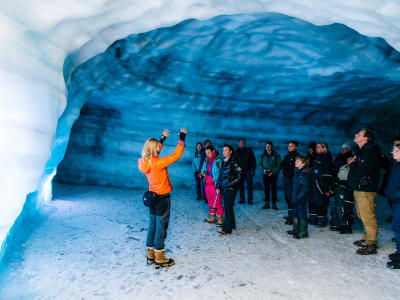 Excursión en túnel de hielo al glaciar Langjökul desde Húsafell
