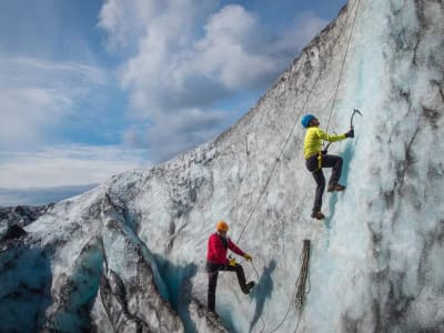 Randonnée glaciaire et découverte de l'escalade de glace sur le glacier Sólheimajökull