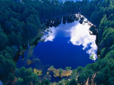 Multiaxis microlight flight over the Corsican lakes from Corte