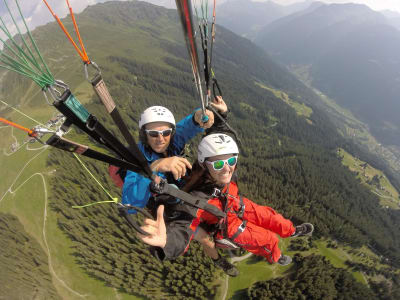 Vuelo panorámico de verano en parapente biplaza desde el Varsettla