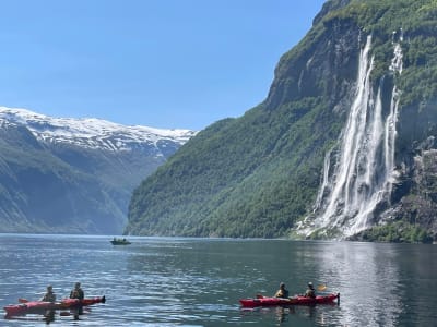 Roundtrip Geiranger Fjord Boat Tour with Geiranger Stop from Hellesylt