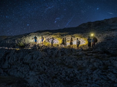 Excursión nocturna guiada en la isla de Pag con salida desde la playa de Ručica, cerca de Novalja.