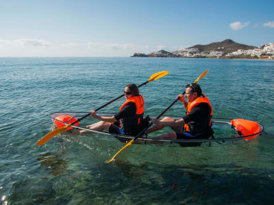 Excursión guiada en kayak transparente por la zona de Levante, Almería