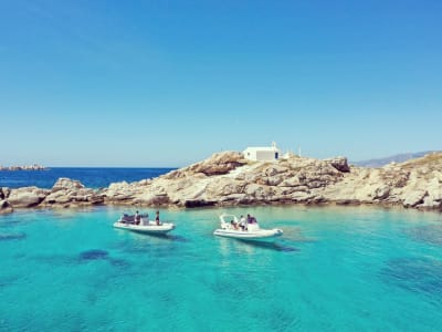 Excursión privada en lancha rápida por la costa sur de Naxos hasta la cueva de Rina