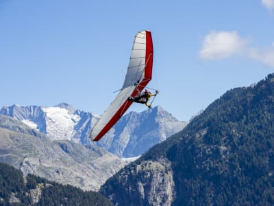 Vol en deltaplane en tandem dans les montagnes suisses au départ de Brigue