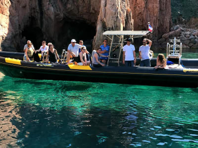 Excursion en bateau dans les calanques de Piana et à Scandola, départ d'Ajaccio