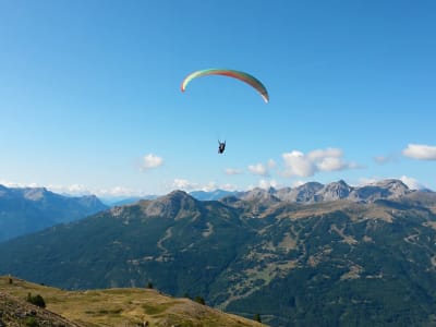 Tandem Paragliding Flight in Serre Chevalier, near Briançon