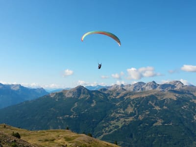 Tandem-Gleitschirmflug in Serre Chevalier, in der Nähe von Briançon