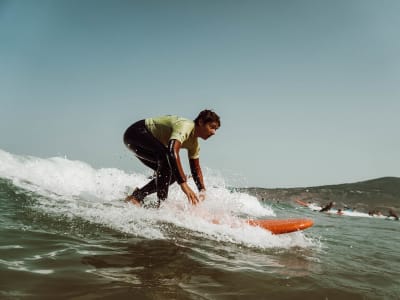 Clases de surf en Carcavelos, cerca de Lisboa