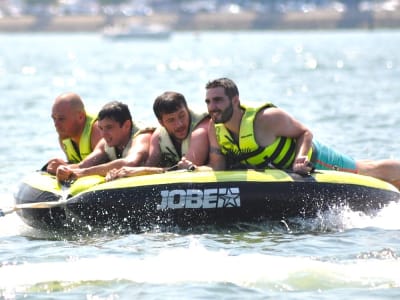 Boya remolcada en Arcachon