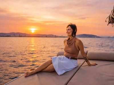 Boat tour in Barcelona at sunset