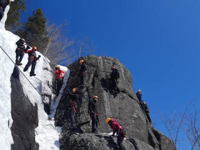 Vía Ferrata invernal en el Monte Catherine, en las Laurentides