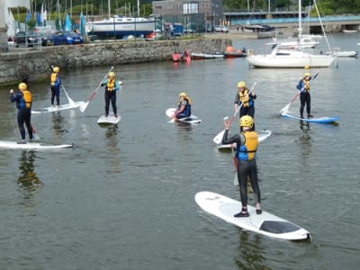 Stand Up Paddle à Bray Harbour, Pays de Wicklow, Irlande