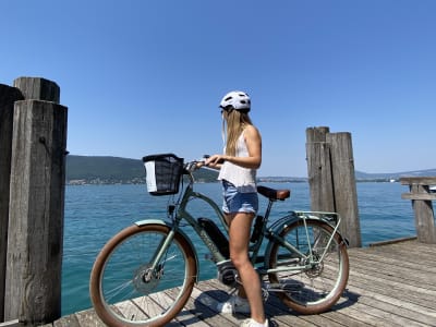 Alquiler de bicicletas eléctricas en Annecy y barco por el lago