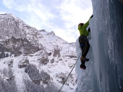 Eisklettereinführung in den spanischen Pyrenäen