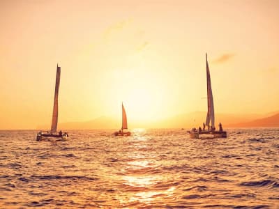 Sortie au coucher du soleil à bord d'un catamaran écologique au départ de Sant Antonio, Ibiza