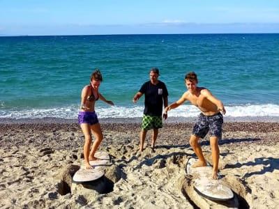 Curso de surf para principiantes cerca de Porto Torres, Cerdeña