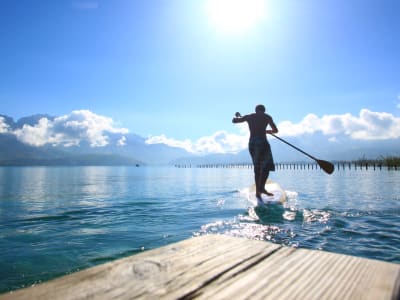 Location de stand up paddle sur le lac d'Annecy, Haute-Savoie