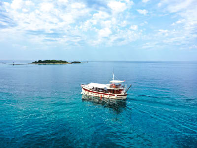 Excursion panoramique en bateau sur la côte ouest de l'Istrie au départ de Poreč