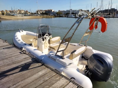 Boat rental with skipper in Châtelaillon