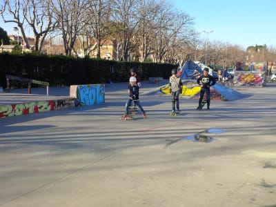 Clases de monopatín en Aix-en-Provence