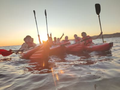 Geführter Seekajakausflug in der Bucht von Bandol bei Sonnenuntergang