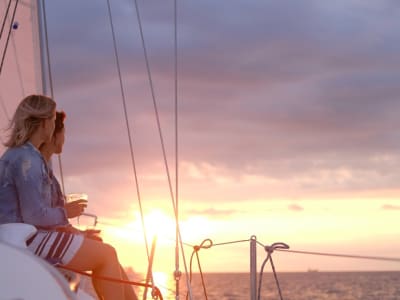 Excursión en Catamarán por la Bahía de Valencia al Atardecer