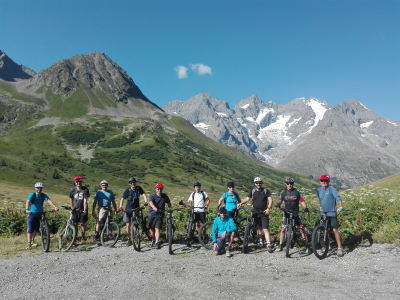 Abfahrt vom Galibier-Pass mit dem Mountainbike in Serre Chevalier