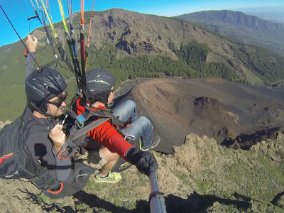 Vol en parapente biplace depuis Izana (2200 m), Parc national du Teide, jusqu'à Puertito de Güimar, Tenerife