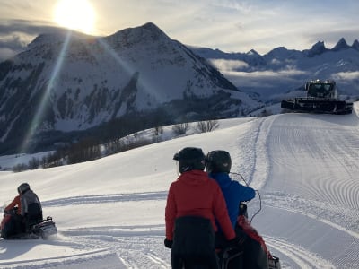 Excursión en moto de nieve en Le Corbier, Les Sybelles