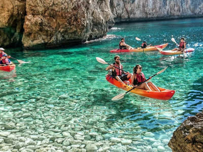 Excursión guiada en kayak a Cala Tango y al Parque Natural de San Antonio en Jávea, Alicante