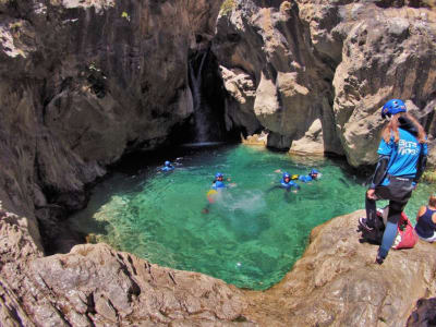 Experiencia de Barranquismo en Río Verde desde Otívar, cerca de Nerja