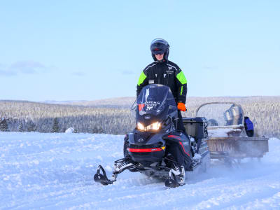 Snowmobile Excursion around Finnish Lapland from Saariselkä