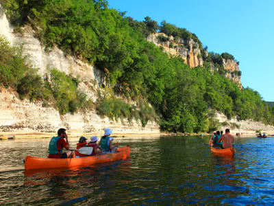 Canoeing down the Dordogne from La Roque-Gageac to Les Milandes