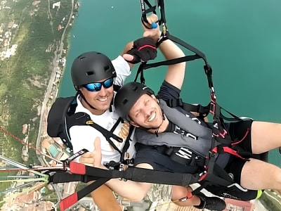 Descubre el parapente sobre el lago de Garda desde el Monte Pizzocolo