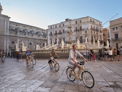 Paseo guiado en bicicleta y aperitivo por Palermo, Sicilia