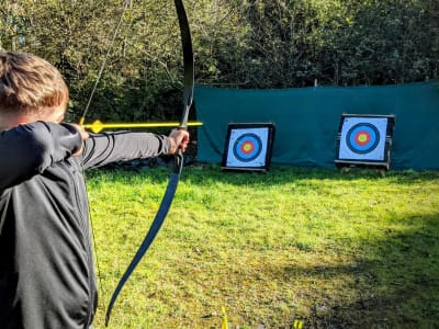 Erlebnis Bogenschießen in der Nähe von Swansea, Südwales