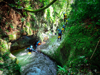 Barranquismo intermedio en Rio Selvano, Castelnuovo di Garfagnana, Toscana