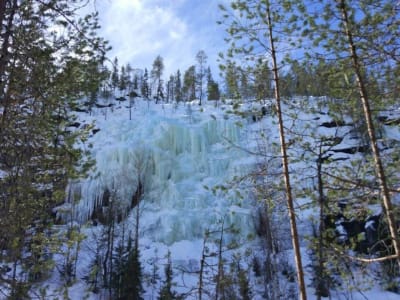 Frozen Waterfall Hiking Tour in Korouoma National Park from Rovaniemi