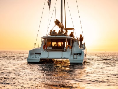 Segelboottour in Porto bei Sonnenuntergang vom Douro-Hafen aus