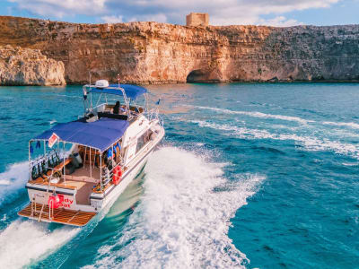 Private Boat Tour to Comino Island from Il-Kalkara, Malta